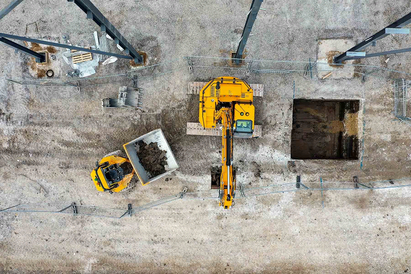 гусеничный экскаватор JCB